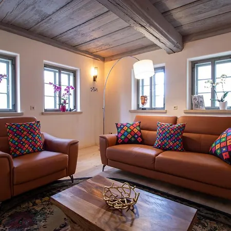 Aussergewoehnliches, Historisches, Spaetgotisches Wohnhaus Von 1519, Gries 5 Holiday home *