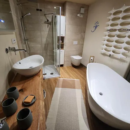 Holiday home Aussergewoehnliches, Historisches, Spaetgotisches Wohnhaus Von 1519, Gries 5 *