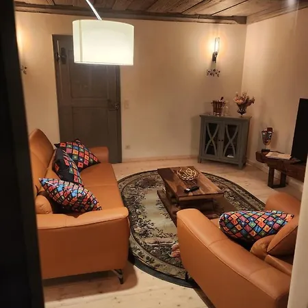 Aussergewoehnliches, Historisches, Spaetgotisches Wohnhaus Von 1519, Gries 5 Holiday home *