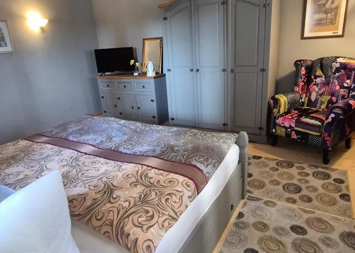 Außergewöhnliches, Historisches, Spätgotisches Wohnhaus Von 1519, Gries 5 * Gera